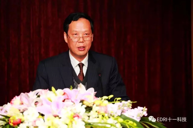 10-何平書記作述職報(bào)告.webp.jpg