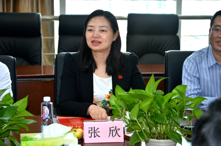 4-中國銀行成都成華支行行長(zhǎng)張欣在儀式上講話.jpg